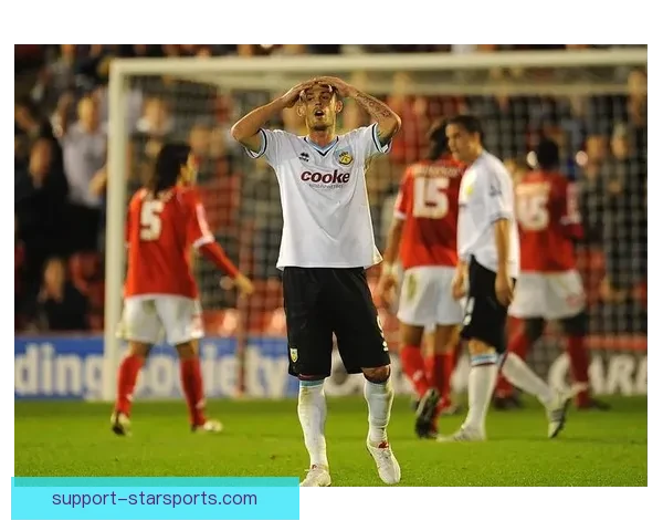 巴恩斯利足球俱乐部历史沿革与现状分析探讨