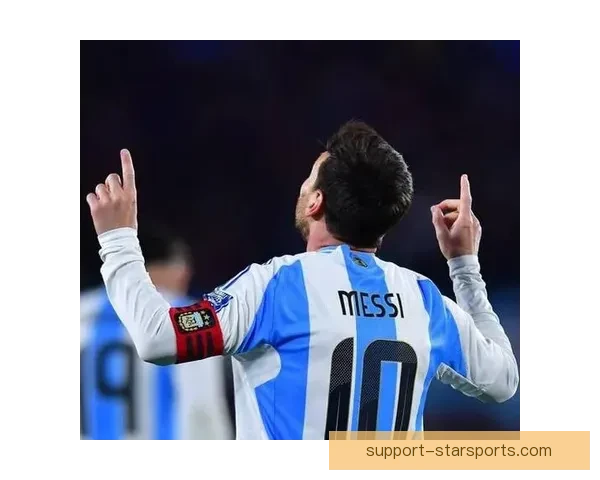 梅西转会后首次亮相巴萨，助攻进球引发球迷热议