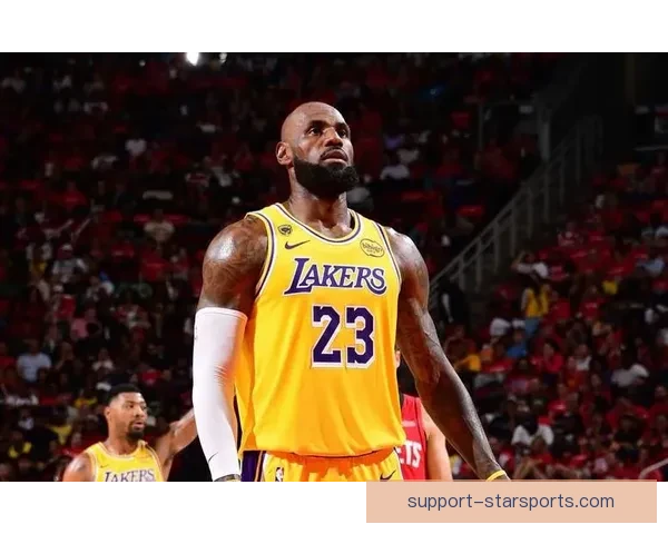 湖人迎强敌对决 詹姆斯状态回暖引关注